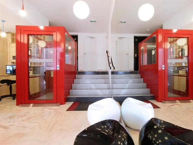 **  Hotel Hermes Marseille France